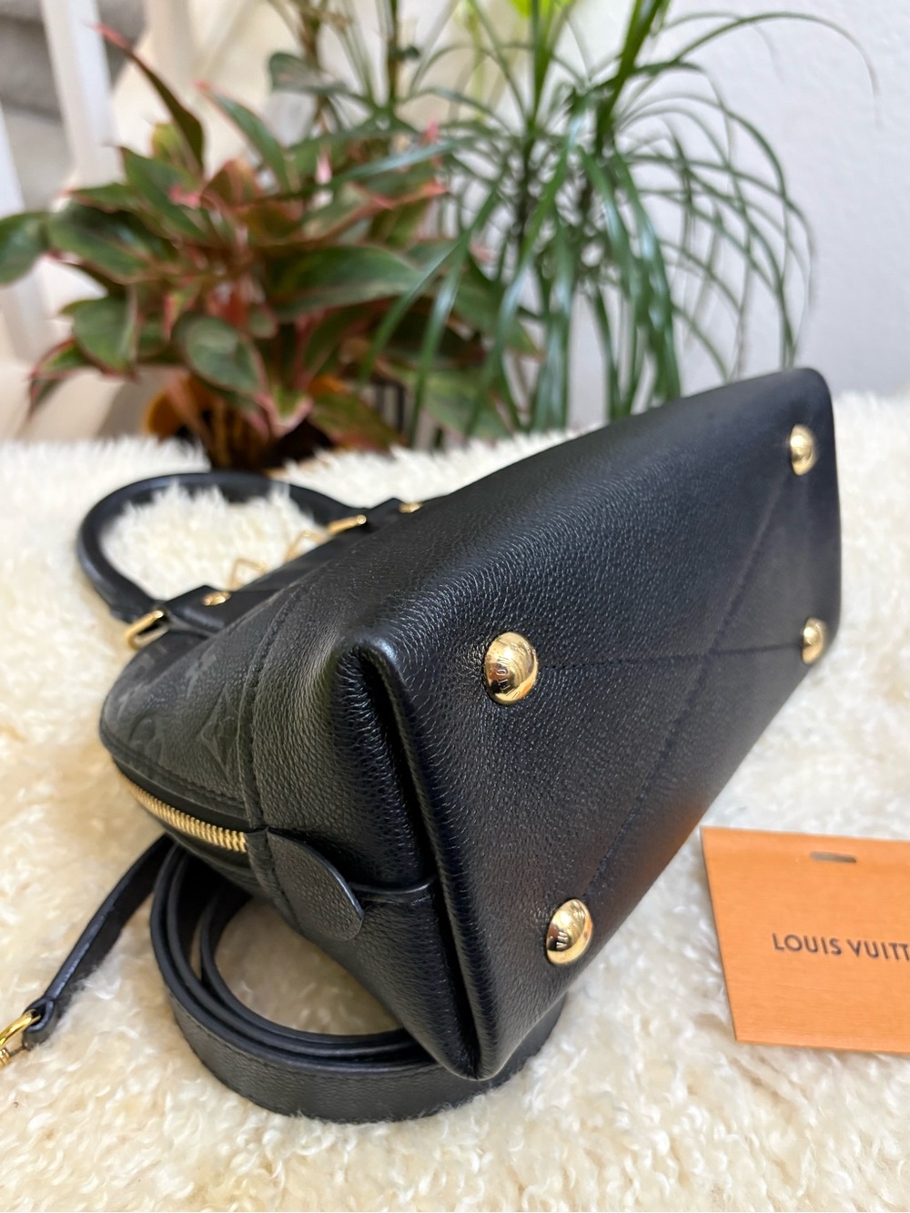 Louis Vuitton Black Alma BB Satchel with Gold Hardware - Picture 7 of 9